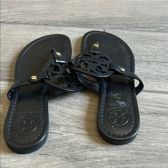 Tory Burch Black Thong Sandals with Logo - Picture 6 of 9